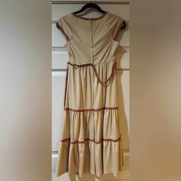 Vintage 70s Jody of California Elegant Beige Cap Sleeve Dress women’s size 4 - Picture 3 of 3